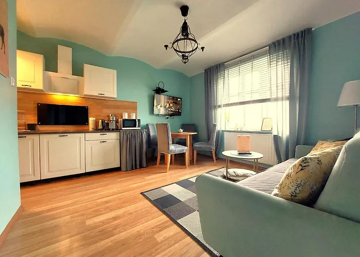 Nova Na Krakowskiej No 3 *